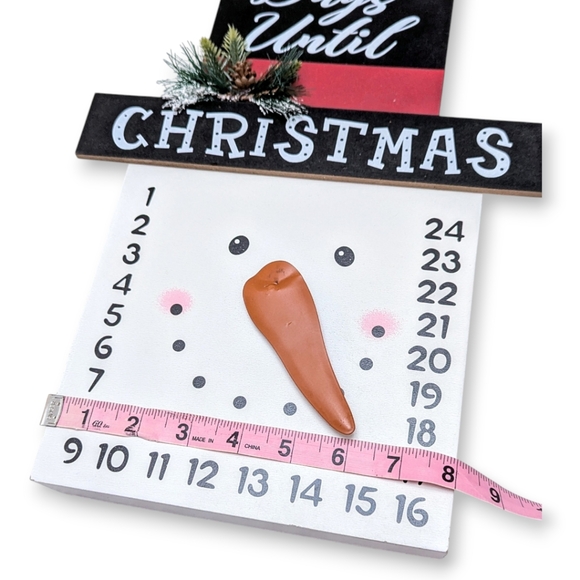 ** SOLD **   Wooden Snowman Days Until Christmas Countdown Decoration - Picture 9 of 13